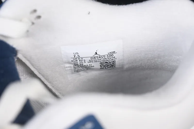 All categories Air Jordan Jordan series basketball shoes Air Jordan 4 LJR version Nike SB x Air Jordan 4 "Navy" AJ4 Joe 4 joint white and blue DR5415-100
